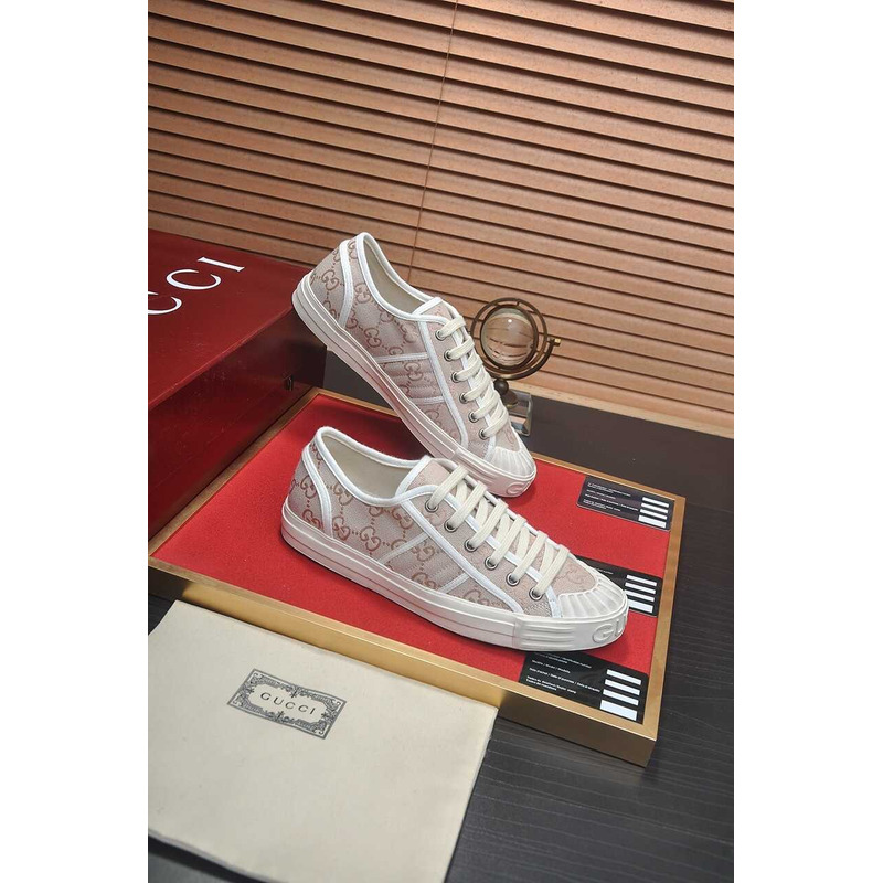 G*u*i gg canvas sneakers