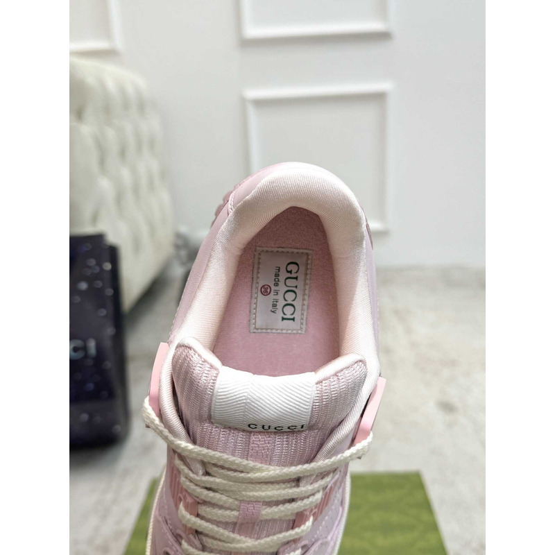 G*u*i interlocking g sneaker with leather pink