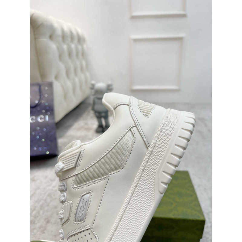 G*u*i interlocking g sneaker with leather white