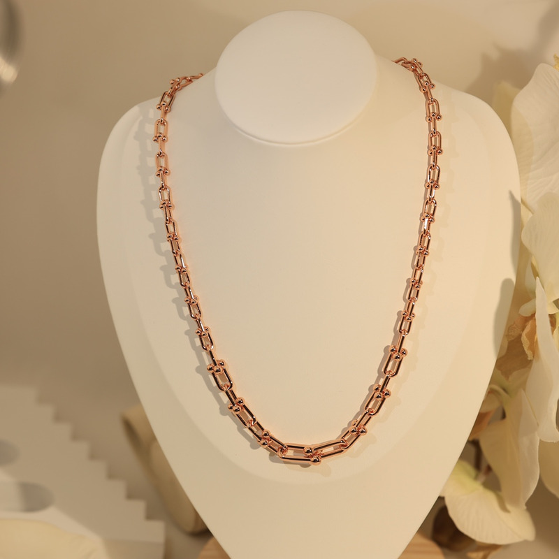 T*f*ny hardwear link necklace in rose gold