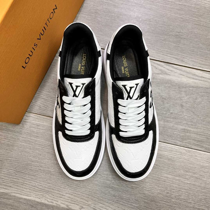 l**is V*t*n trainer sneaker black&white