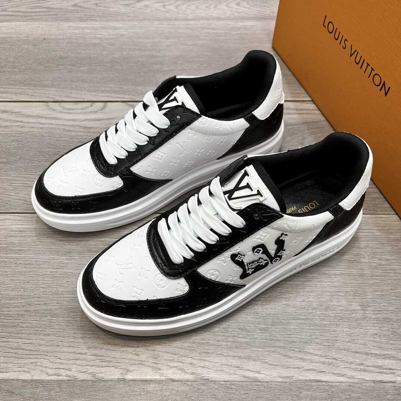 l**is V*t*n trainer sneaker black&white