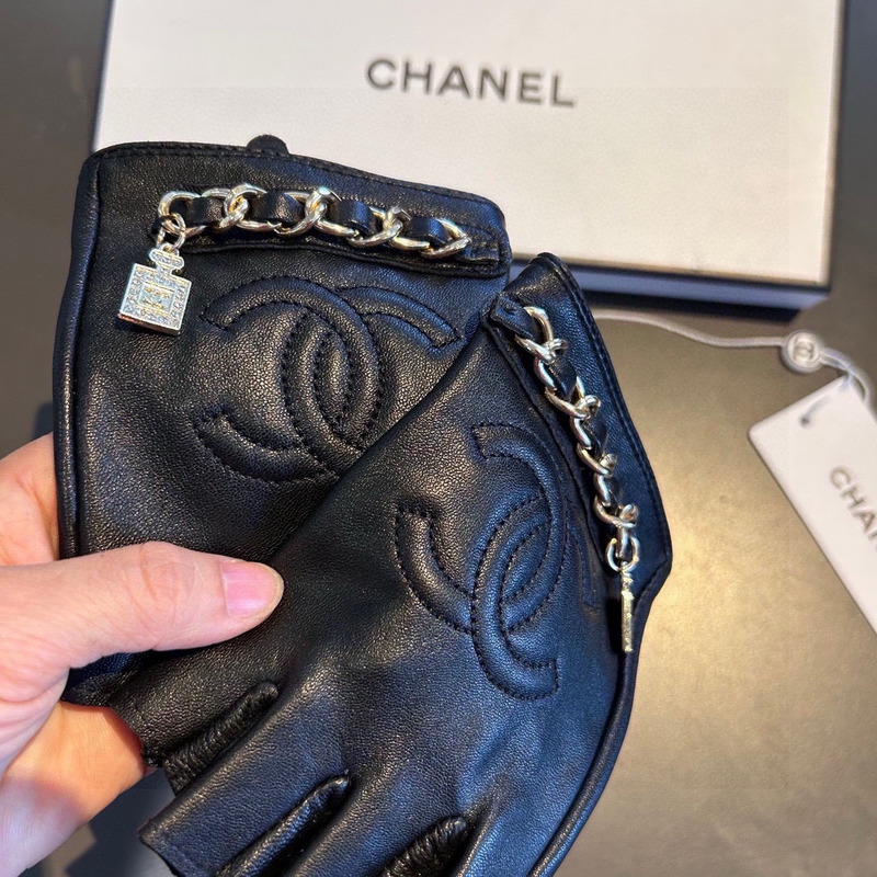 Ch*el leather gloves black