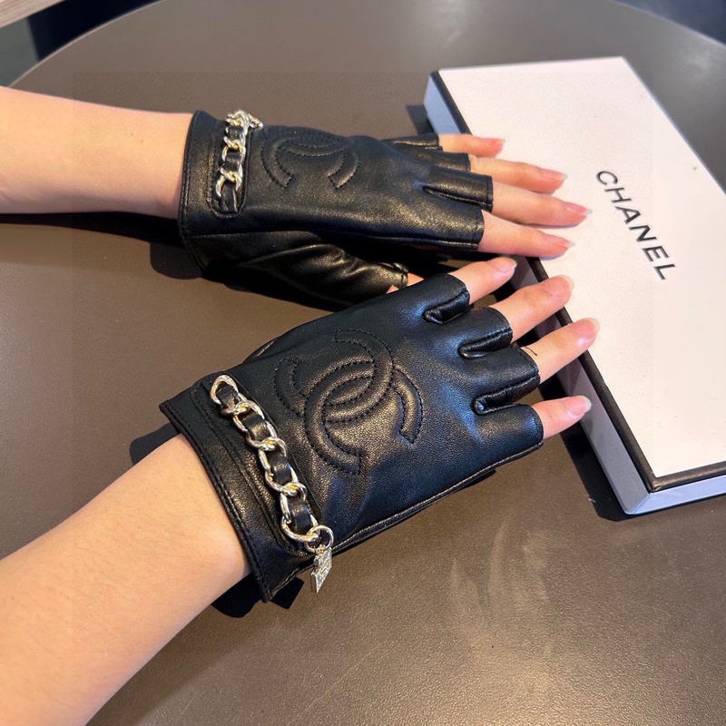 Ch*el leather gloves black