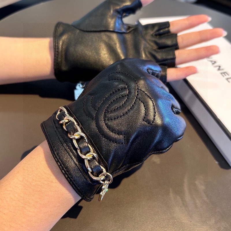 Ch*el leather gloves black