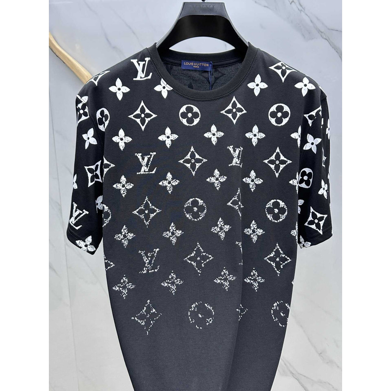 l**is V*t*n monogram t-shirt black