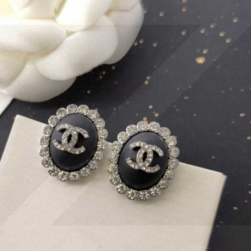 Ch*el round cc earrings black