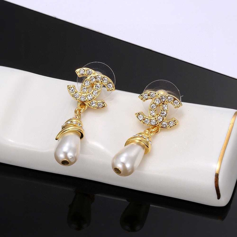 Ch*el pendant earrings gold pearly white & crystal