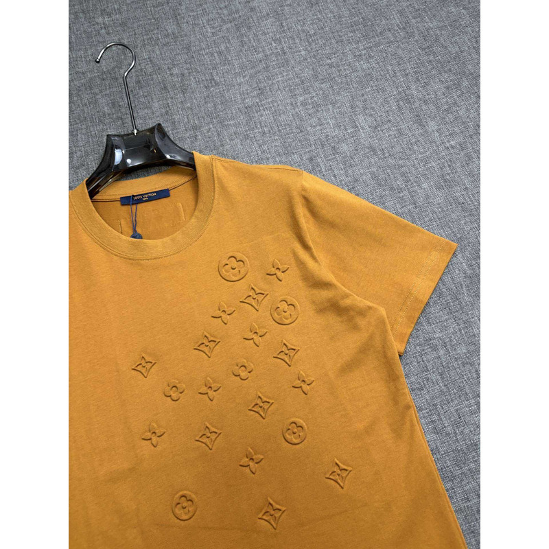 l**is V*t*n cotton t-shirt mustard