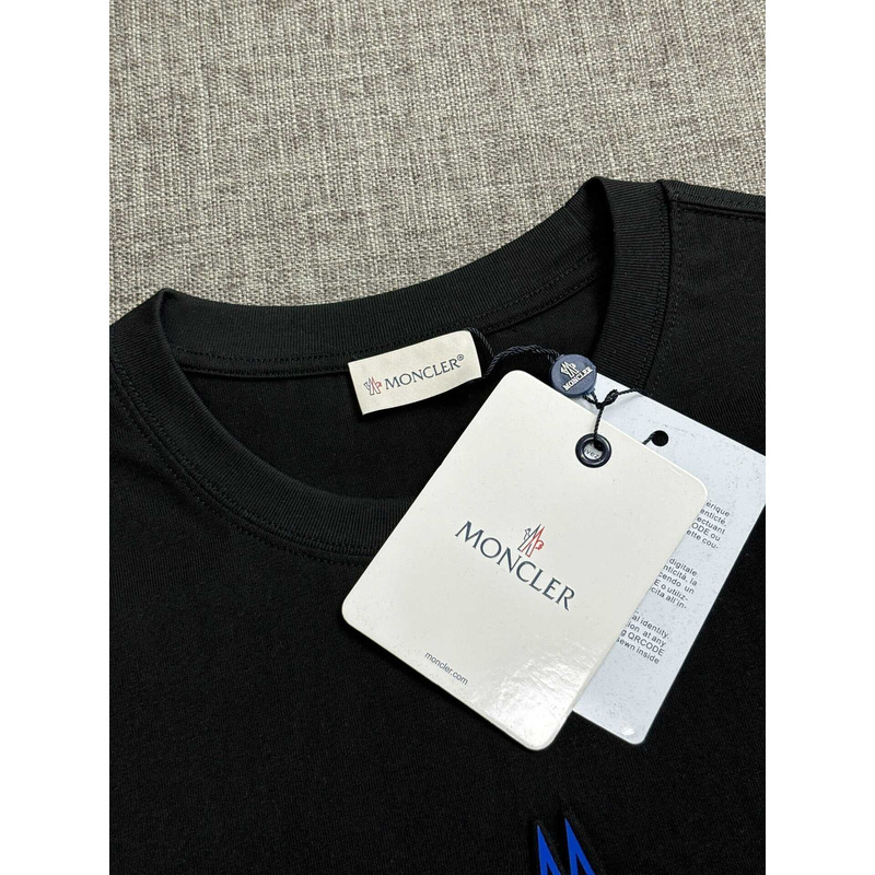 Moncler Blue Logo-Print T-shirt In Black