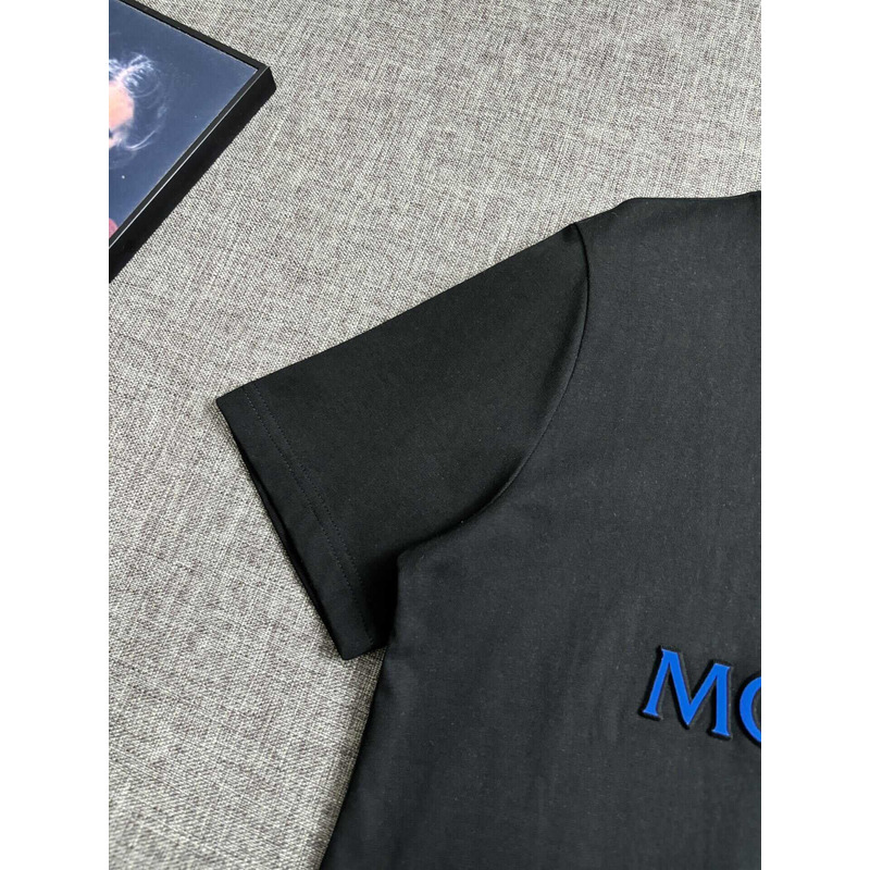 Moncler Blue Logo-Print T-shirt In Black