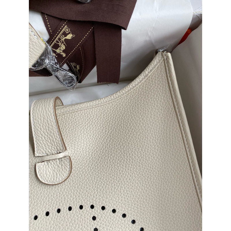 Hermès Evelyne III Nata Clemence Gold Hardware Beige