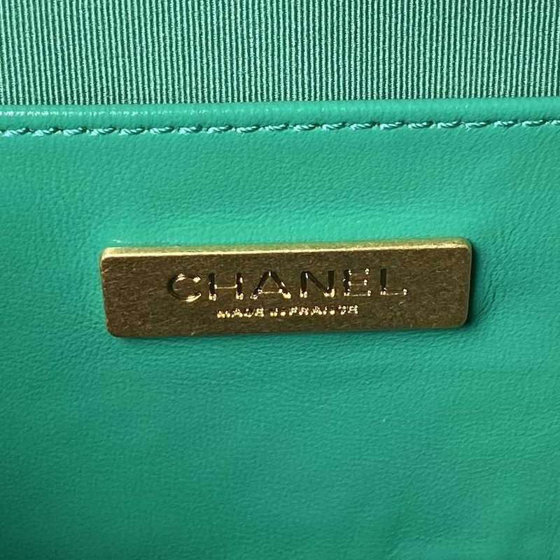 Ch*el cocodoc mini bag with top handle shiny lambskin & gold-tone metal 24a green