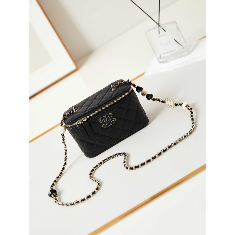 Ch*el vanity bag with chain black