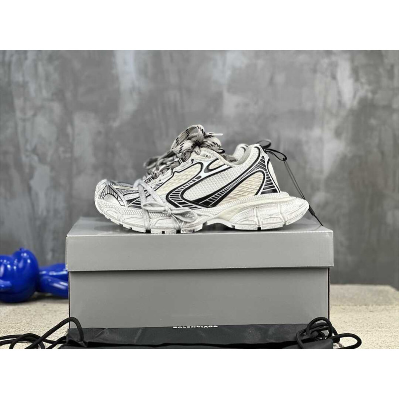 Ba*len*cia*ga 3xl sneaker white mesh and polyurethane