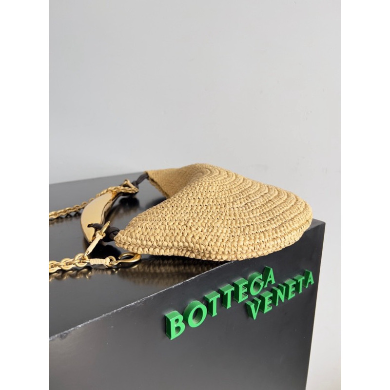 Bo*te*ga ve*ne*ta sardine leather-trimmed raffia shoulder bag beige