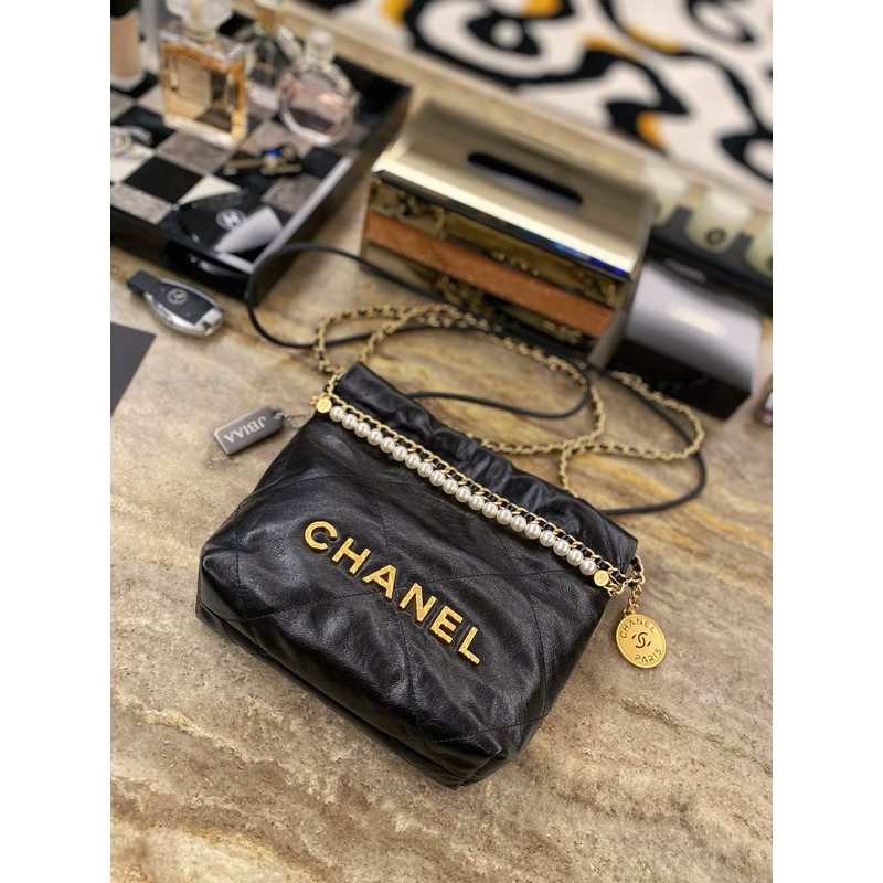 Ch*el shiny crumpled calfskin with pearl chain Ch*el 22 black