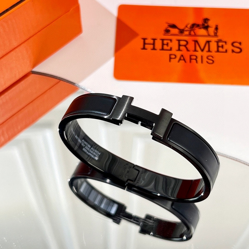 H**mes clic hh bracelet so black