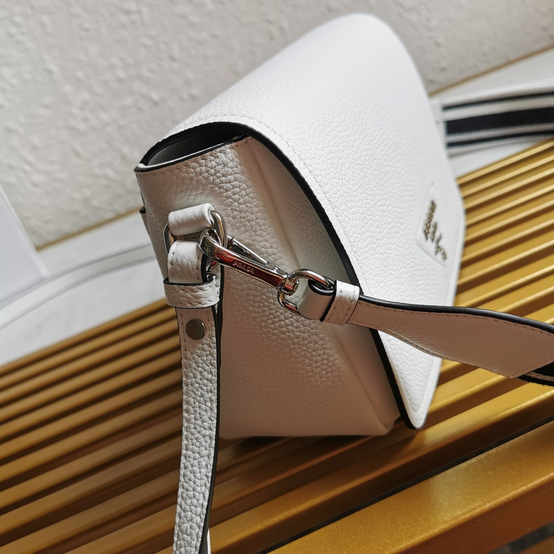 Pra*a leather shoulder bag white