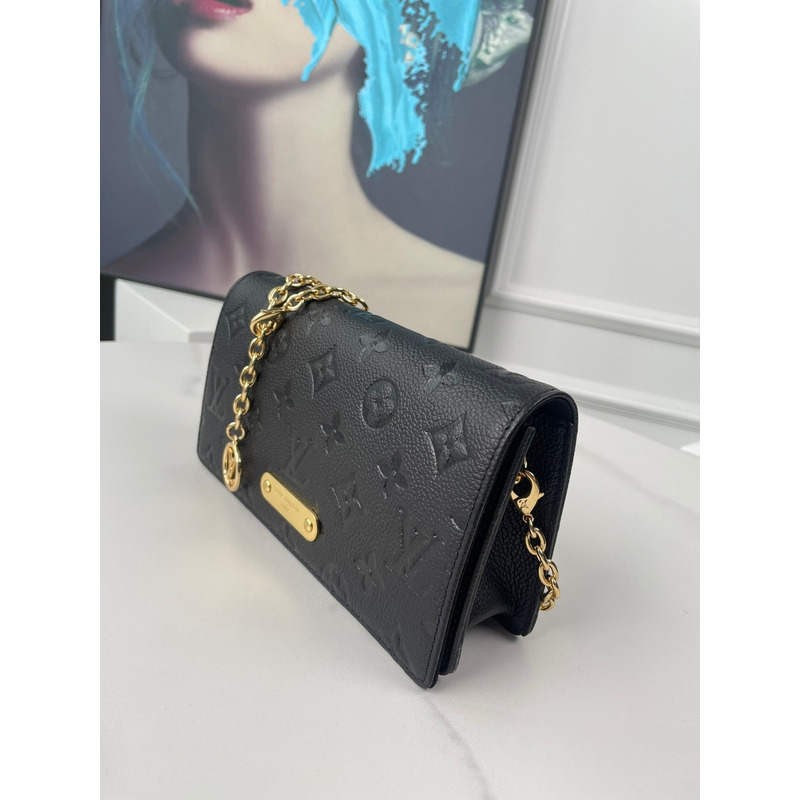 l**is V*t*n wallet on chain lily black