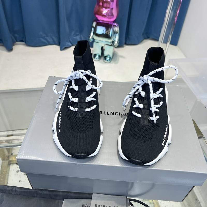 Ba*len*cia*ga speed lace-up trainers in black/white sneaker