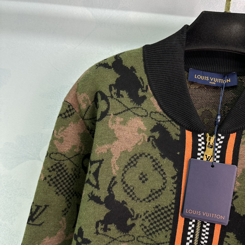 l**is V*t*n jacquared wool bomber blouson rifle green