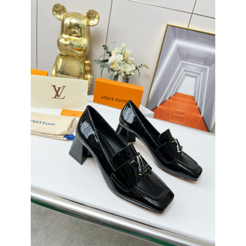 l**is V*t*n upper case block heels black