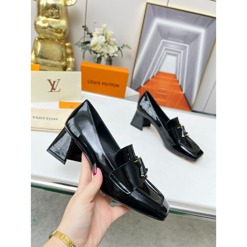 l**is V*t*n upper case block heels black