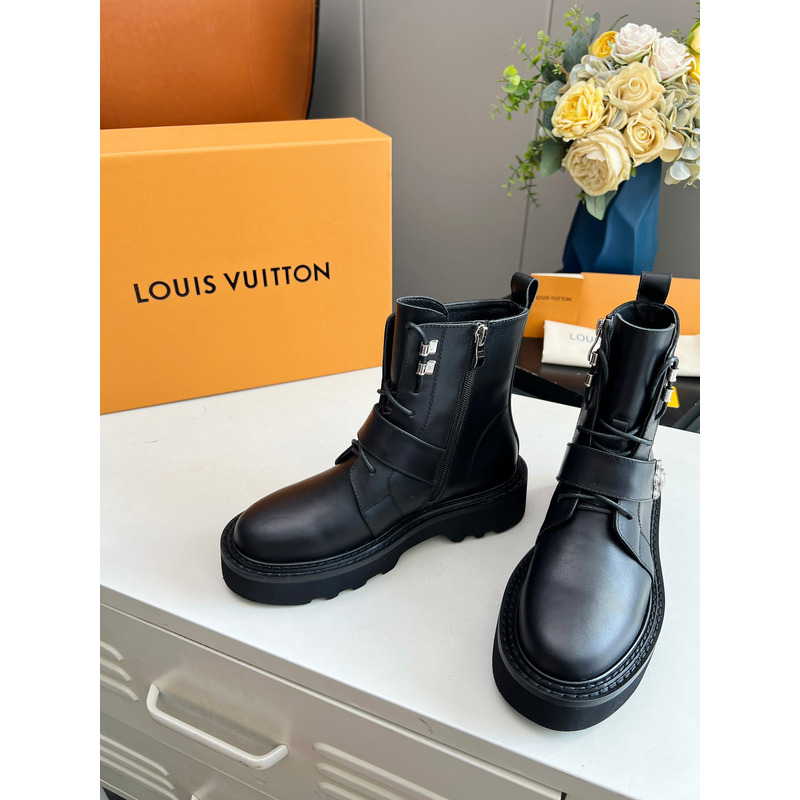 l**is V*t*n leather boots black