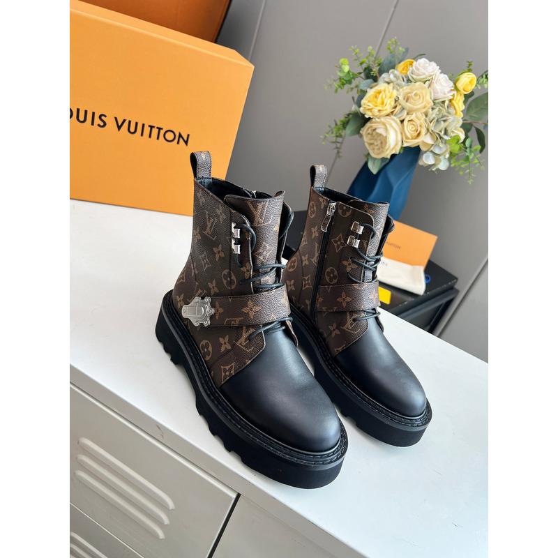 l**is V*t*n leather boots black and monogram