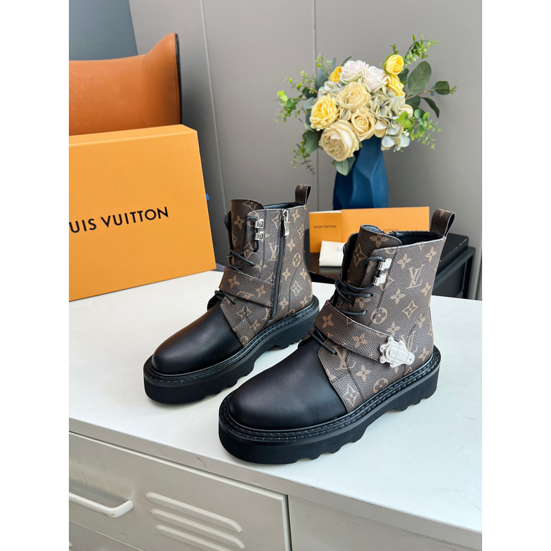 l**is V*t*n leather boots black and monogram