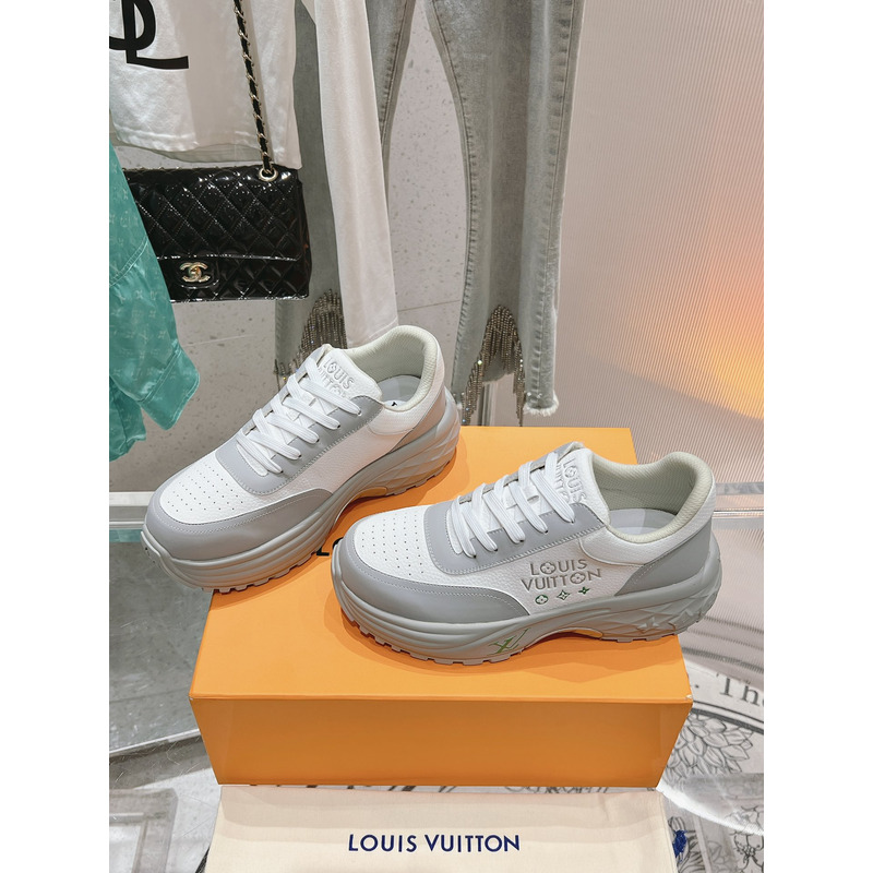 l**is V*t*n discovery sneakers gray&white