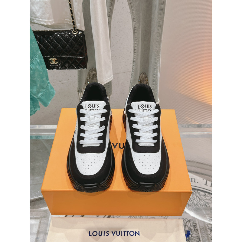 l**is V*t*n discovery sneakers black&white