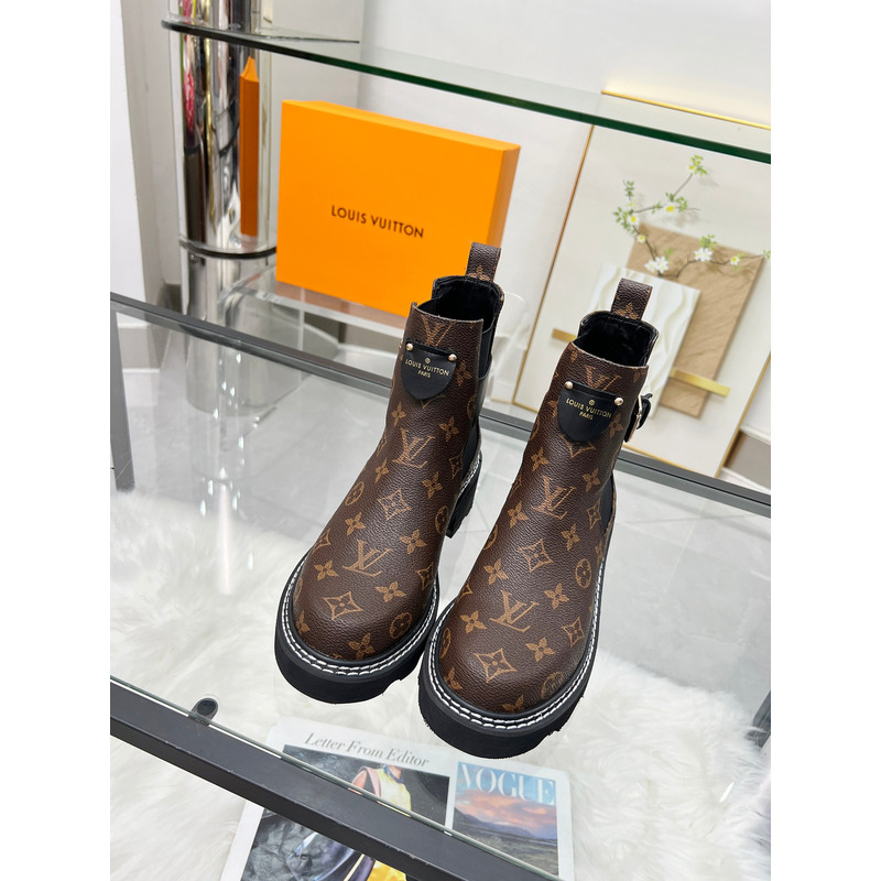 l**is V*t*n beaubourg boots calfskin monogram