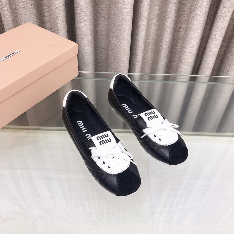 Miu Miu Lace-up Leather Ballet Flats Black And White