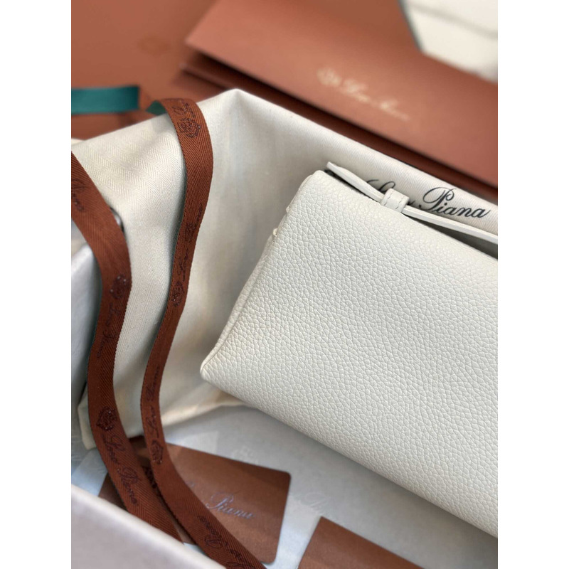 Loro Piana Extra Pocket L19 Pounch In White