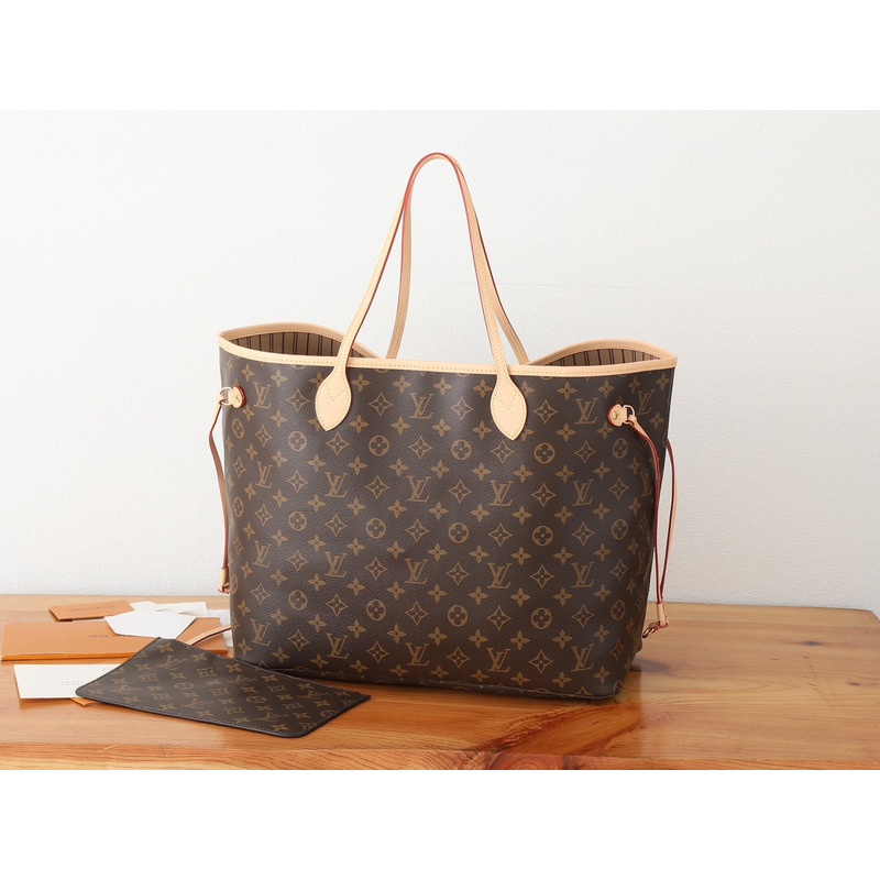 l**is V*t*n neverfull gm m40990