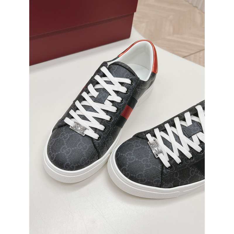 G*u*i ace sneaker with web in black