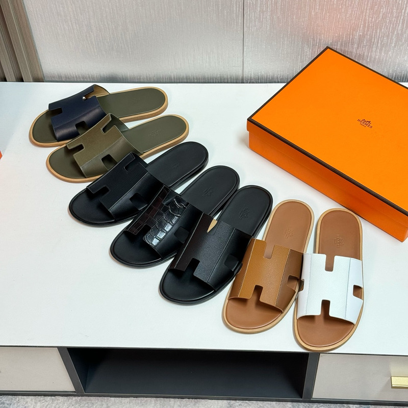 Hermès Men Izmir Sandals In Black