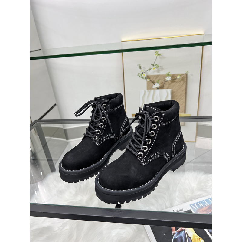 Ce**e lace-up boot in nubuck calfskin black