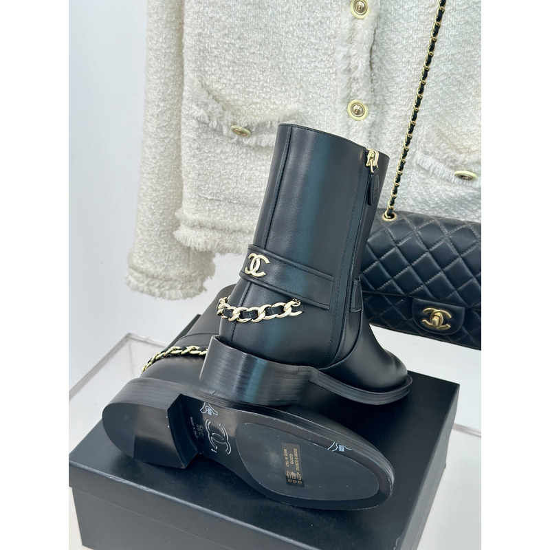 Ch*el cc logo calfskin chain ankle boots in black