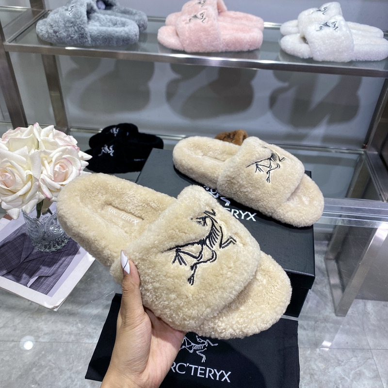 Arcteryx Fur Slides Beige