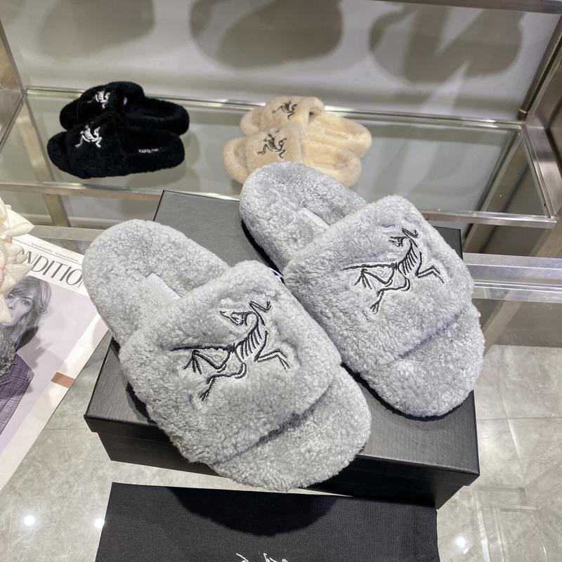 Arcteryx Fur Slides Grey