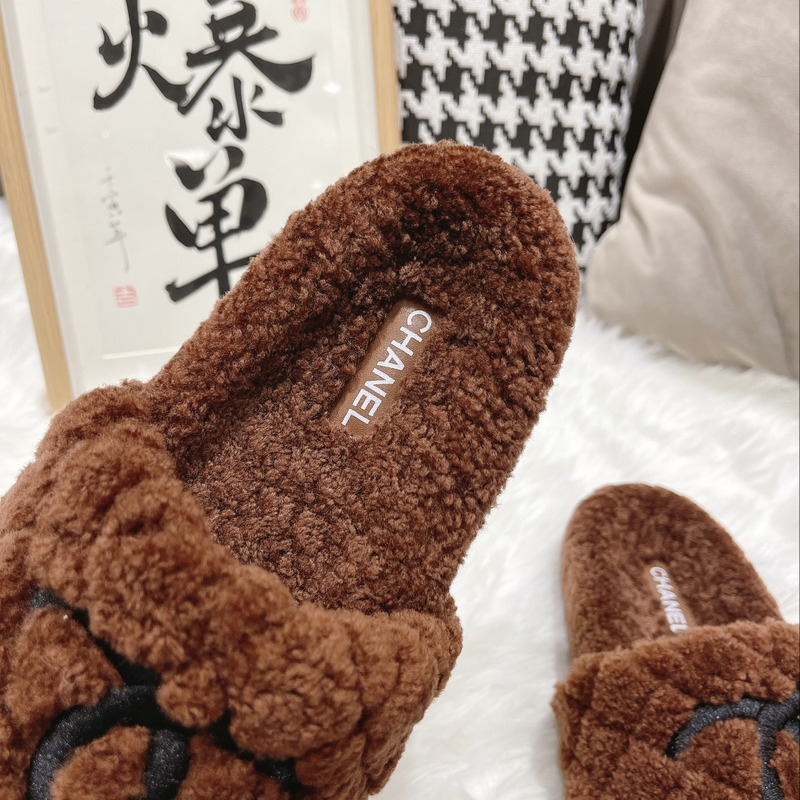 Ch*el cc fur slides dark brown