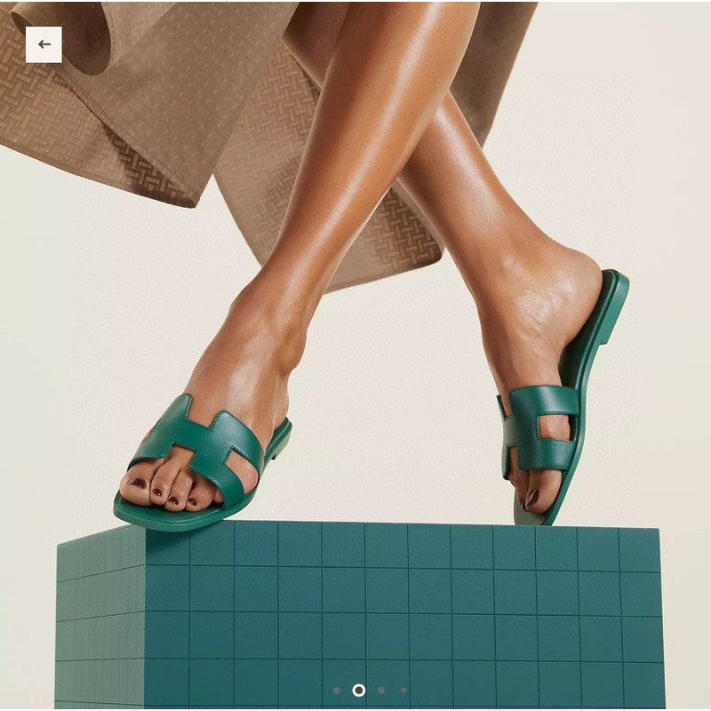 Hermès Epsom Oran Sandals Green