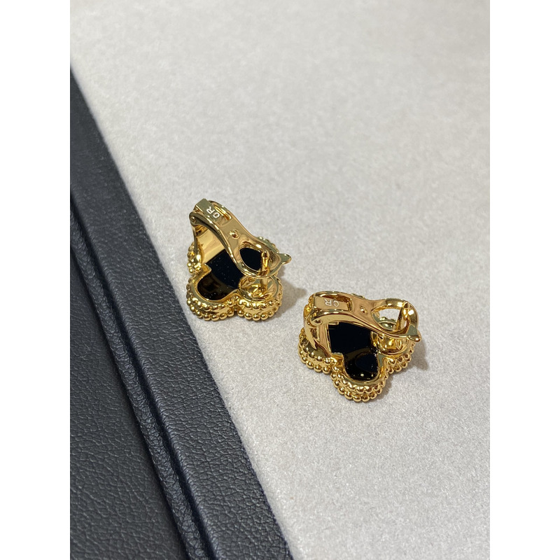 Van Cleef & Arpels Earrings Gold And Black