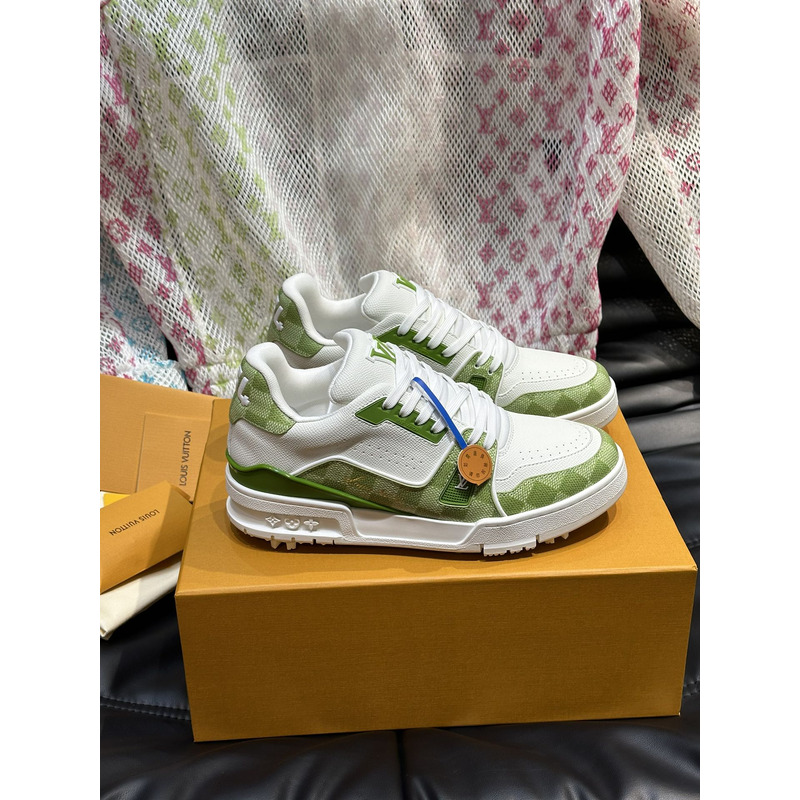 l**is V*t*n trainer sneaker damier canvas green