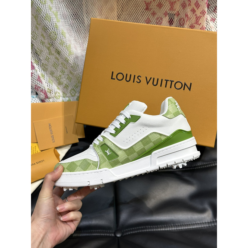 l**is V*t*n trainer sneaker damier canvas green