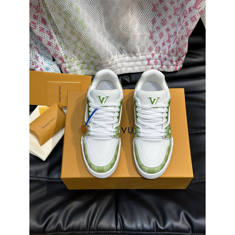 l**is V*t*n trainer sneaker damier canvas green