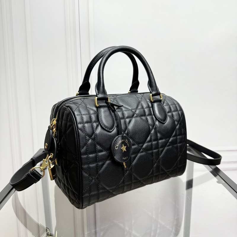 D*or groove 25 bag black macrocannage calfskin